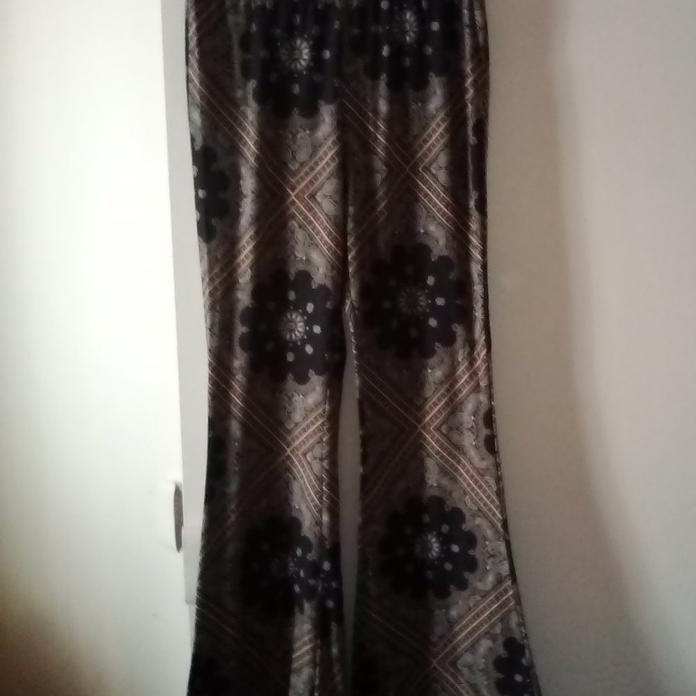 Forever 21 70's Style Flare Leggings